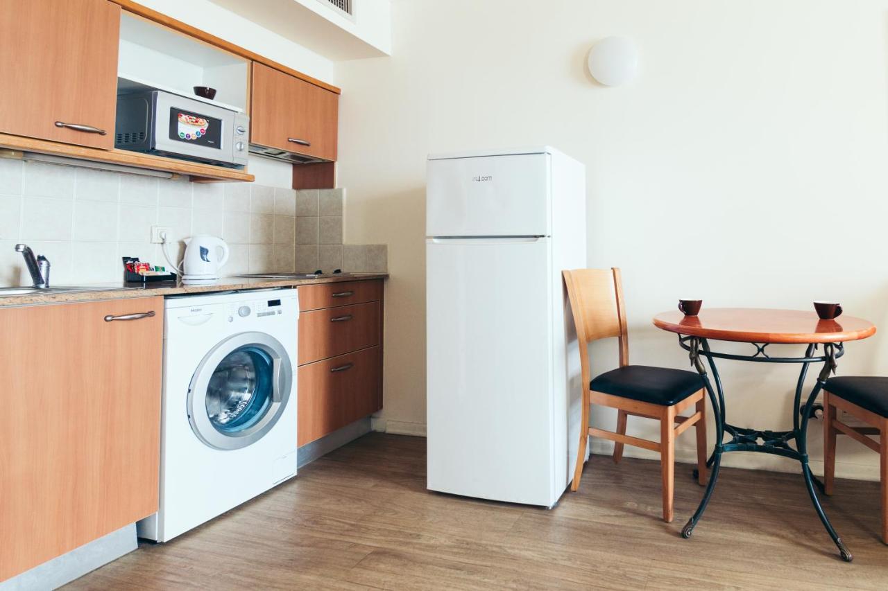 Almog Haifa Israel Apartments מגדלי חוף הכרמל Εξωτερικό φωτογραφία