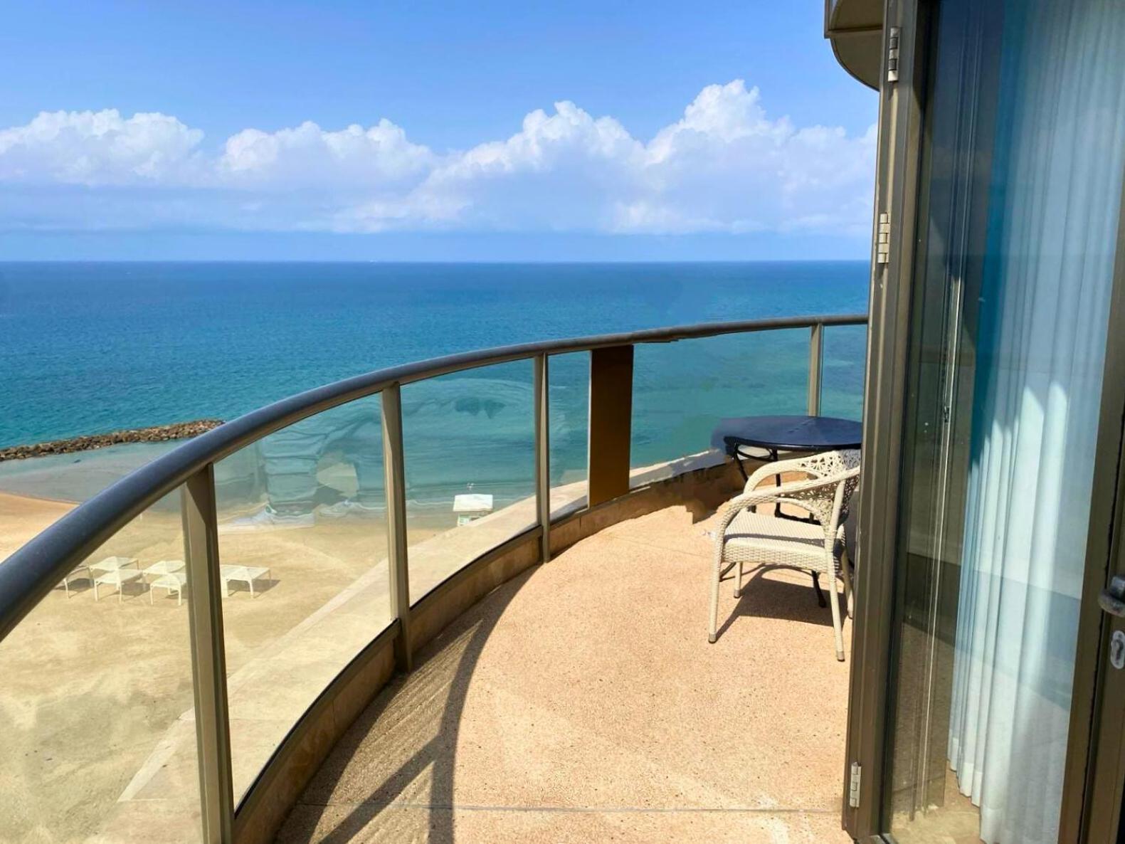Almog Haifa Israel Apartments מגדלי חוף הכרמל Εξωτερικό φωτογραφία