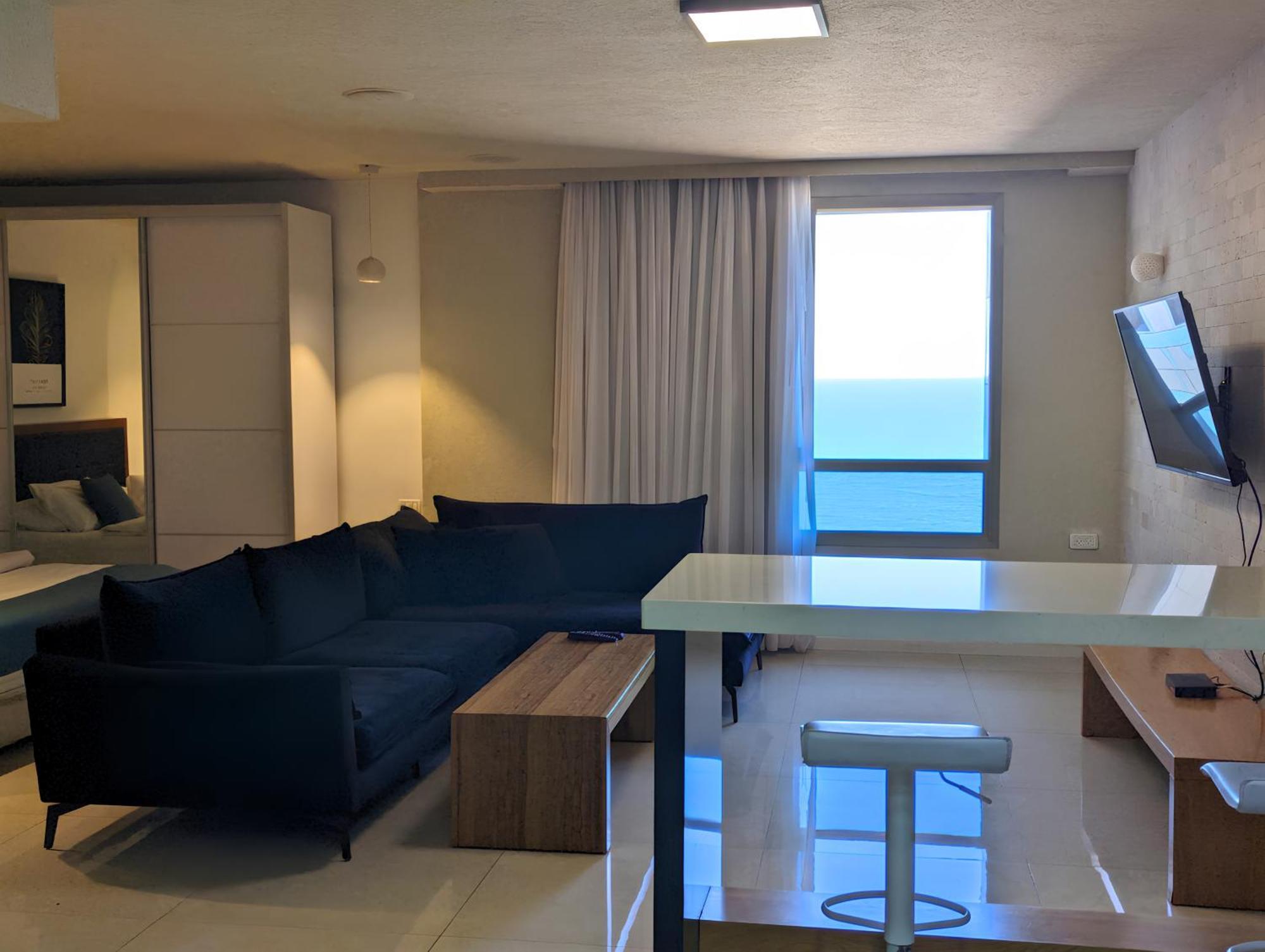 Almog Haifa Israel Apartments מגדלי חוף הכרמל Εξωτερικό φωτογραφία